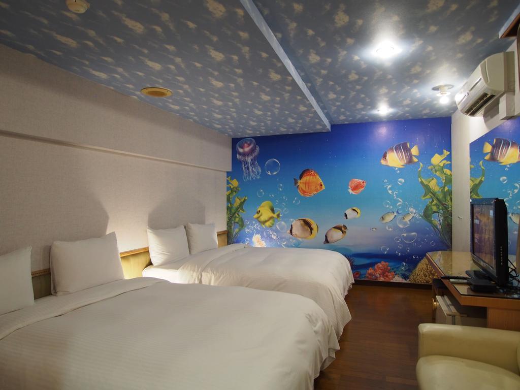 Day Chen Hotel Yilan Экстерьер фото