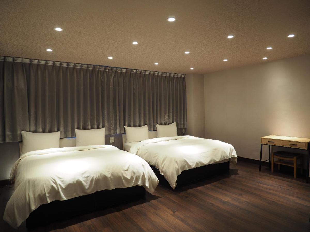 Day Chen Hotel Yilan Экстерьер фото